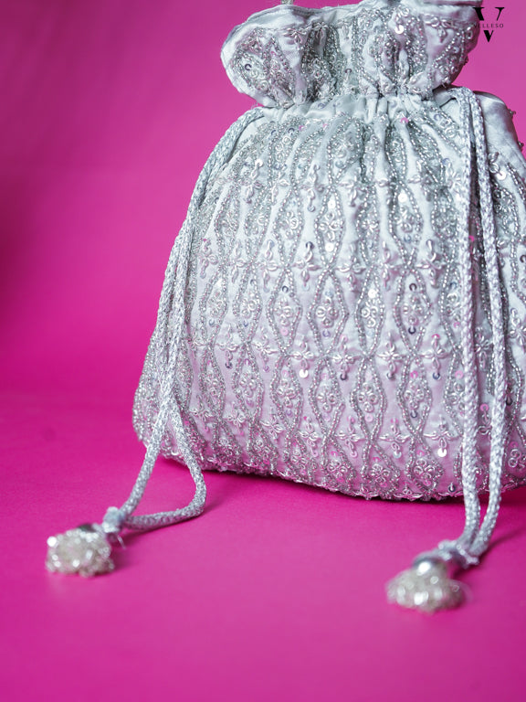 velleso silver potli bag