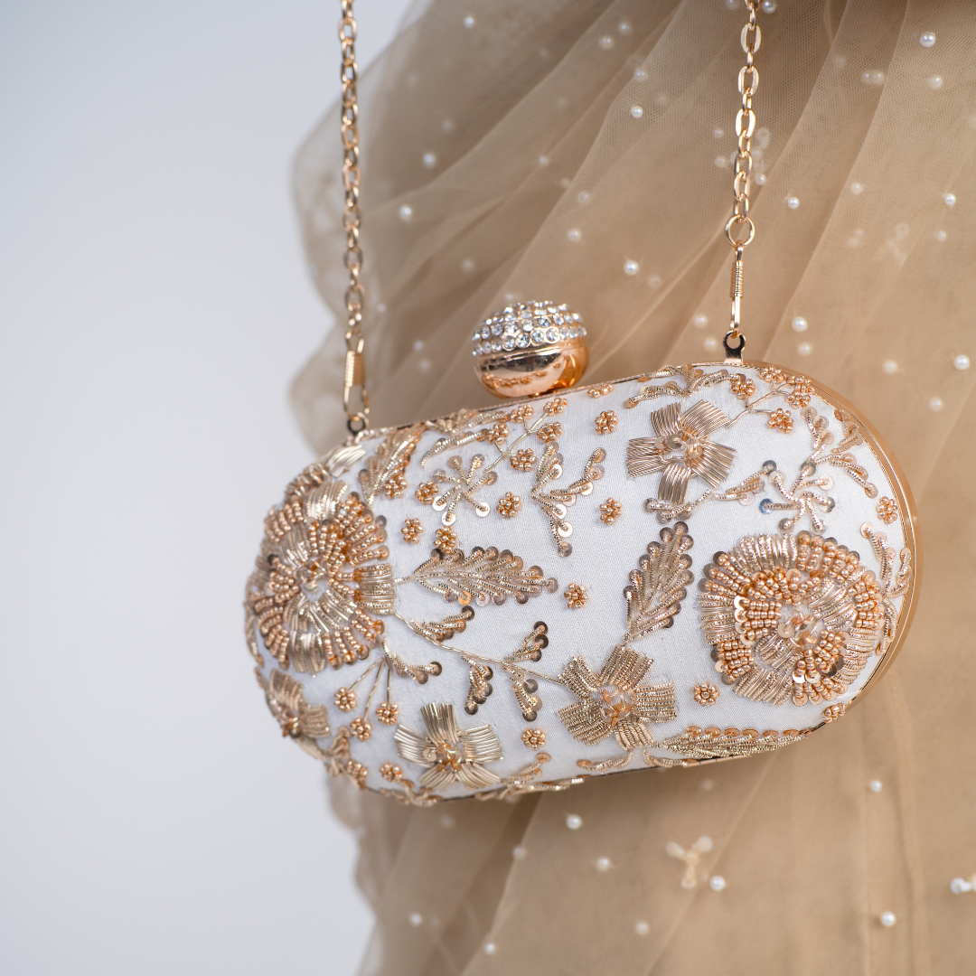 Noor Élan Embroidered Clutch