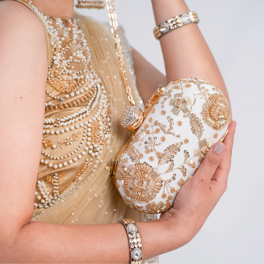 Noor Élan Embroidered Clutch
