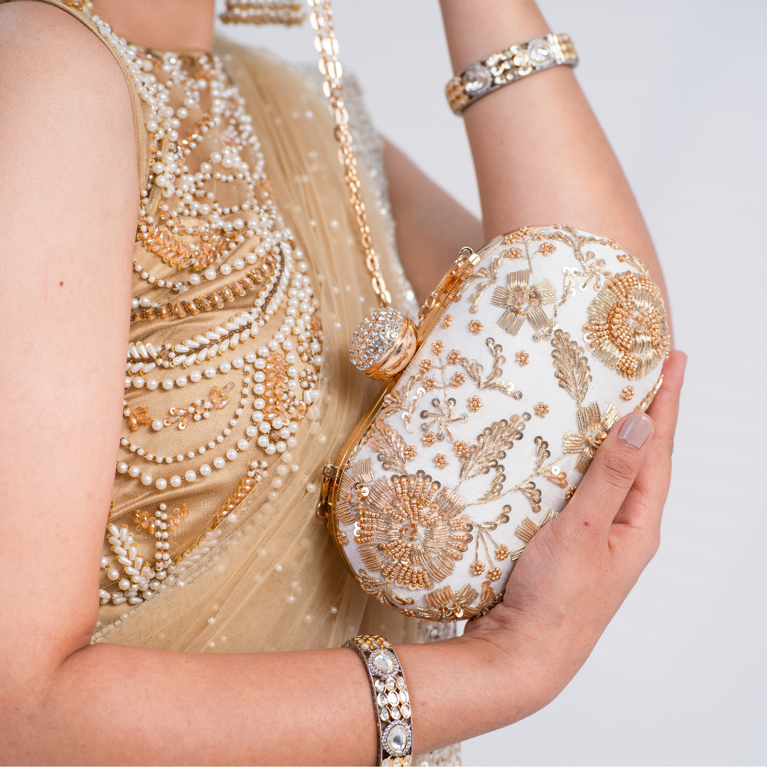 Noor Élan Embroidered Clutch