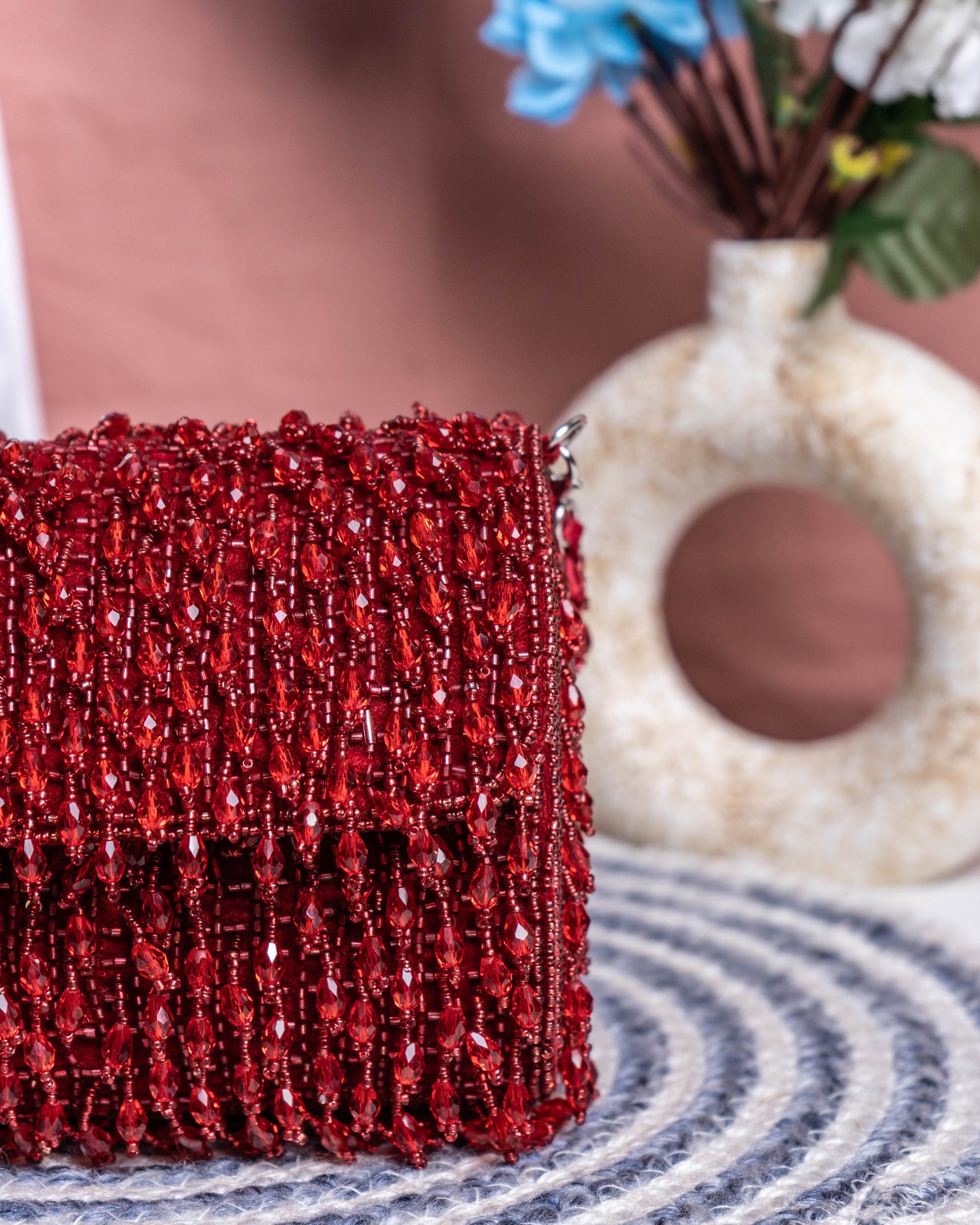 Noir Cascade Beaded Purse – Velleso Luxe Edit