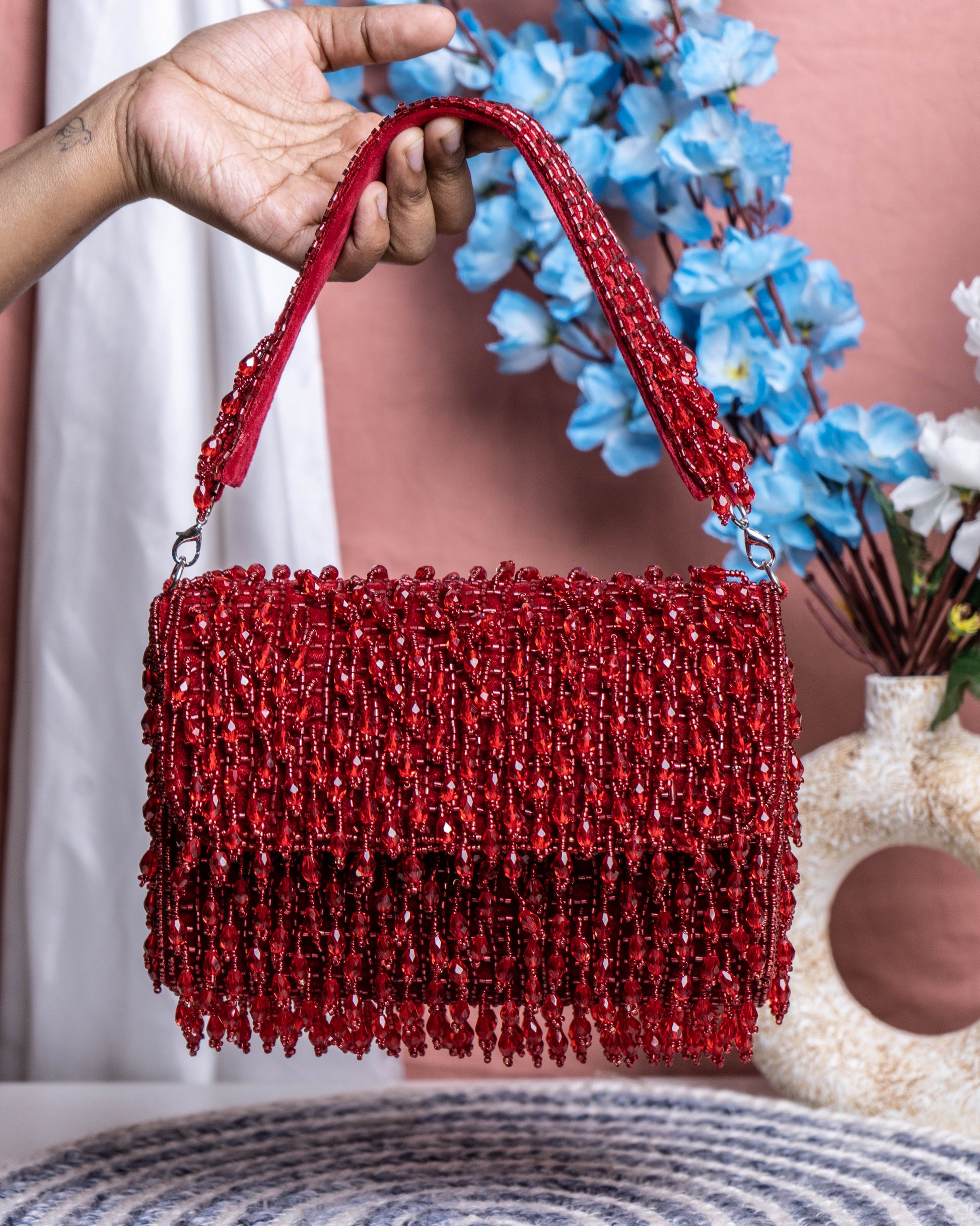 Noir Cascade Beaded Purse – Velleso Luxe Edit