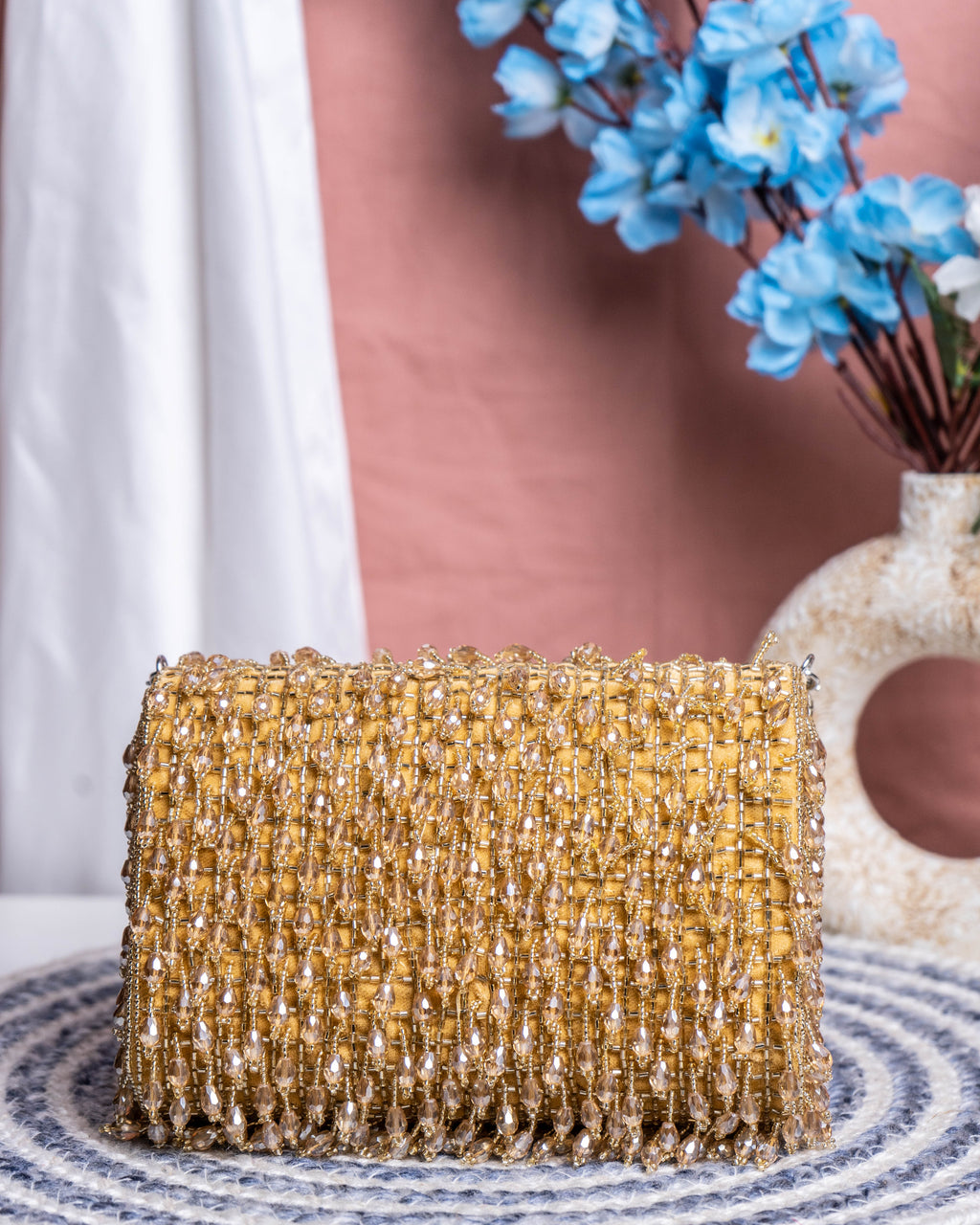 Noir Cascade Beaded Purse – Velleso Luxe Edit