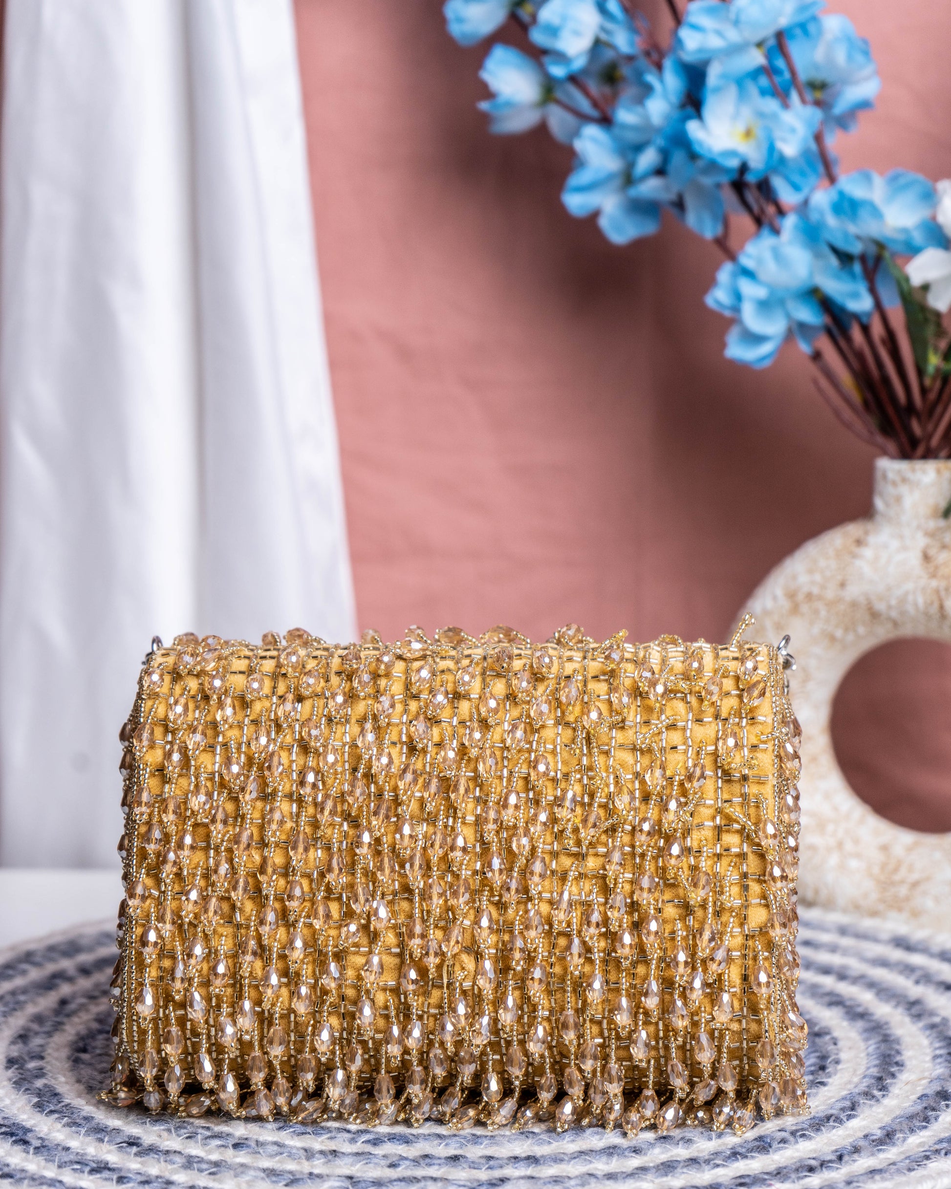 Noir Cascade Beaded Purse – Velleso Luxe Edit