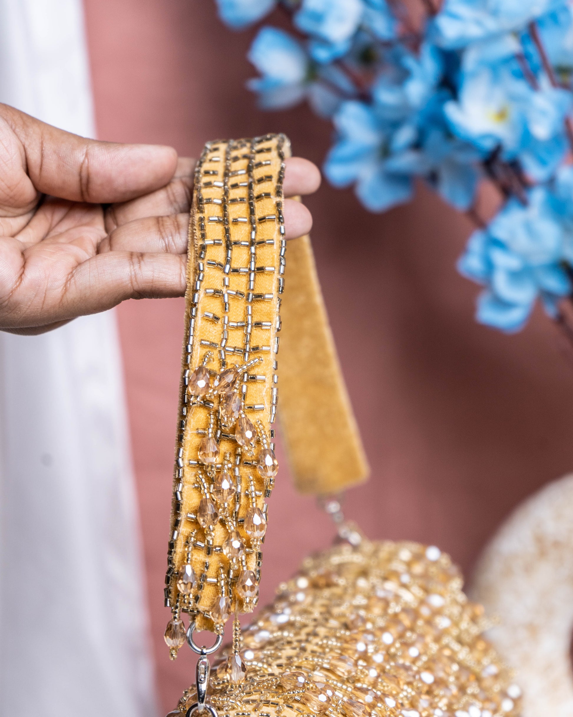 Noir Cascade Beaded Purse – Velleso Luxe Edit