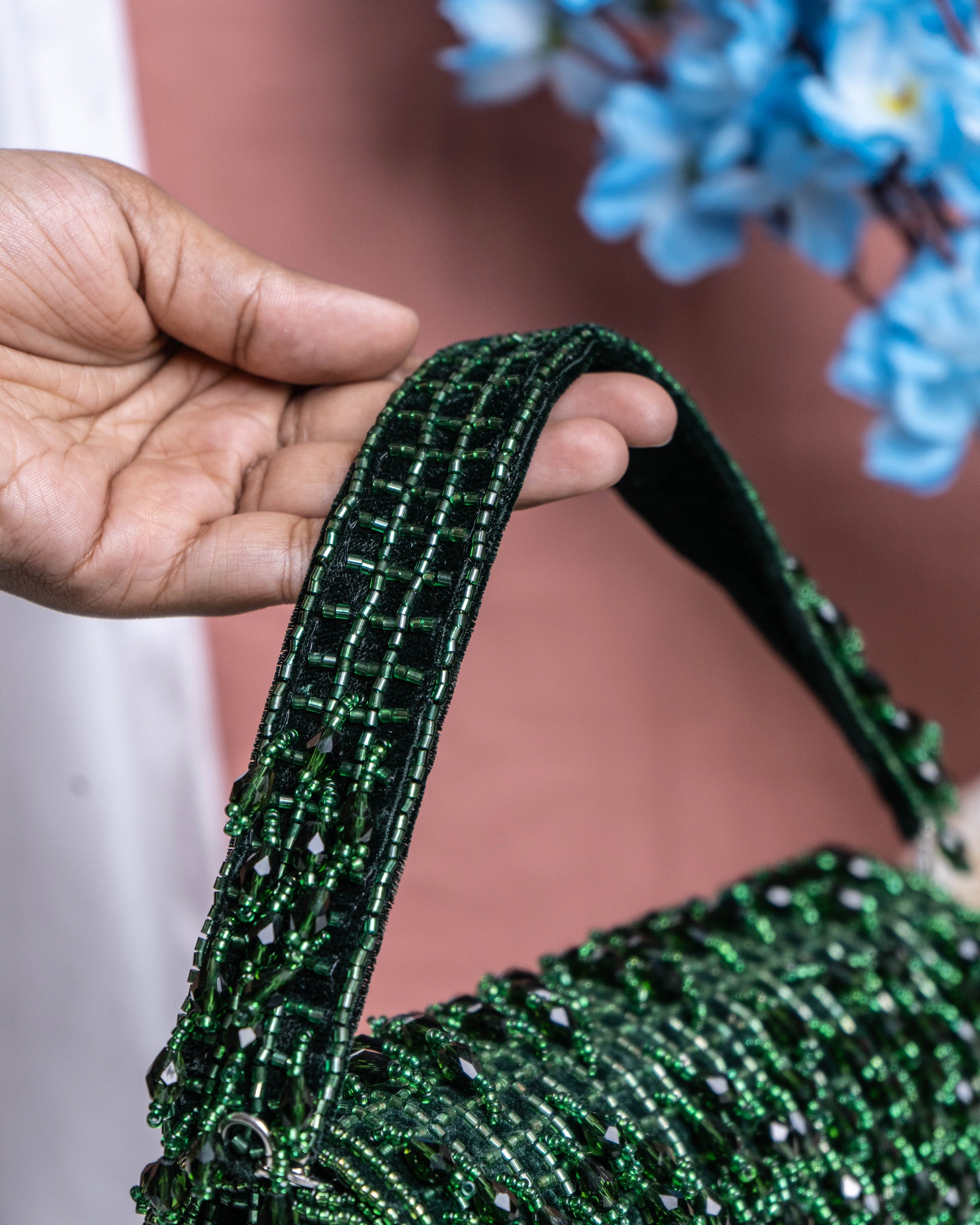 Noir Cascade Beaded Purse – Velleso Luxe Edit