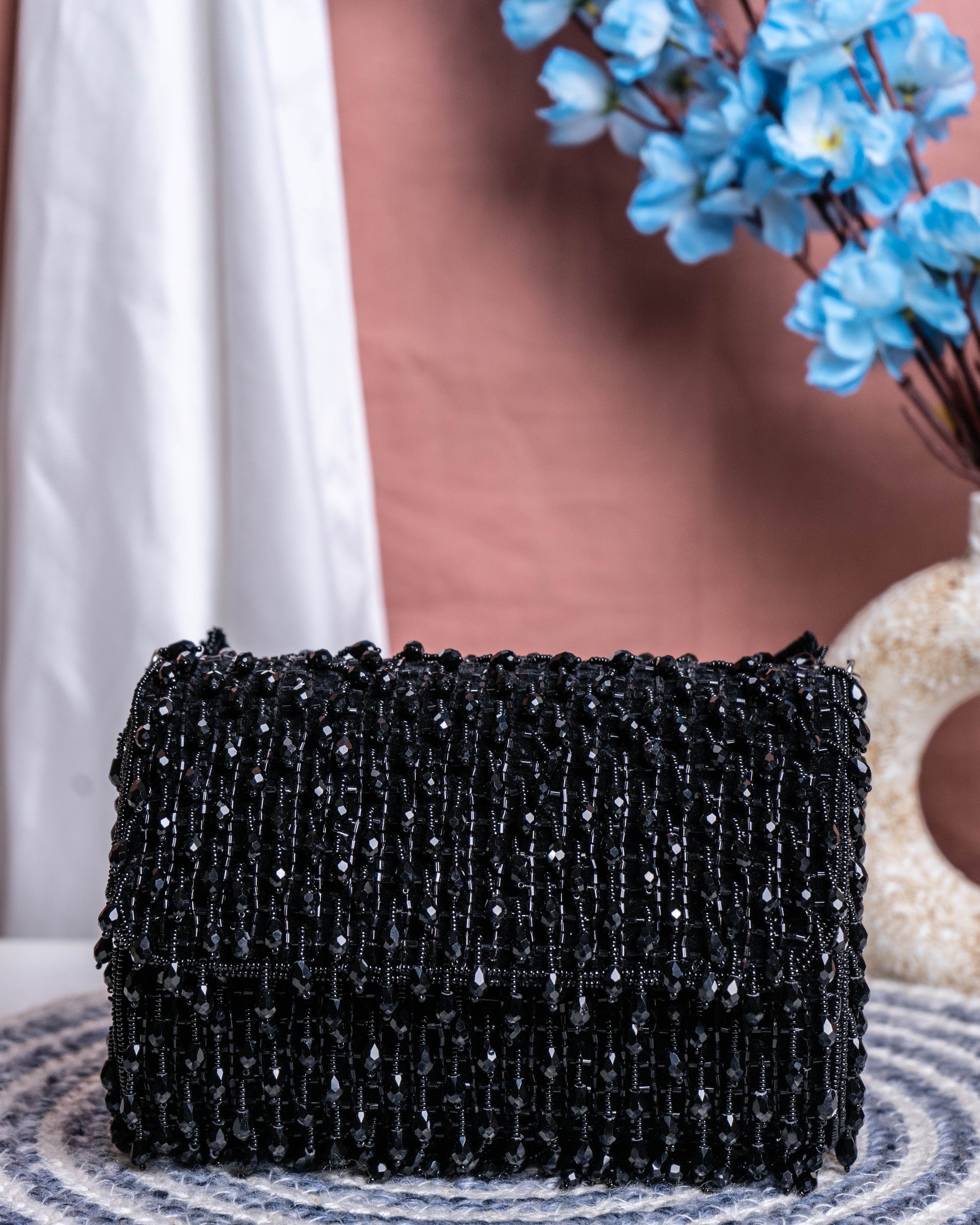 Noir Cascade Beaded Purse – Velleso Luxe Edit