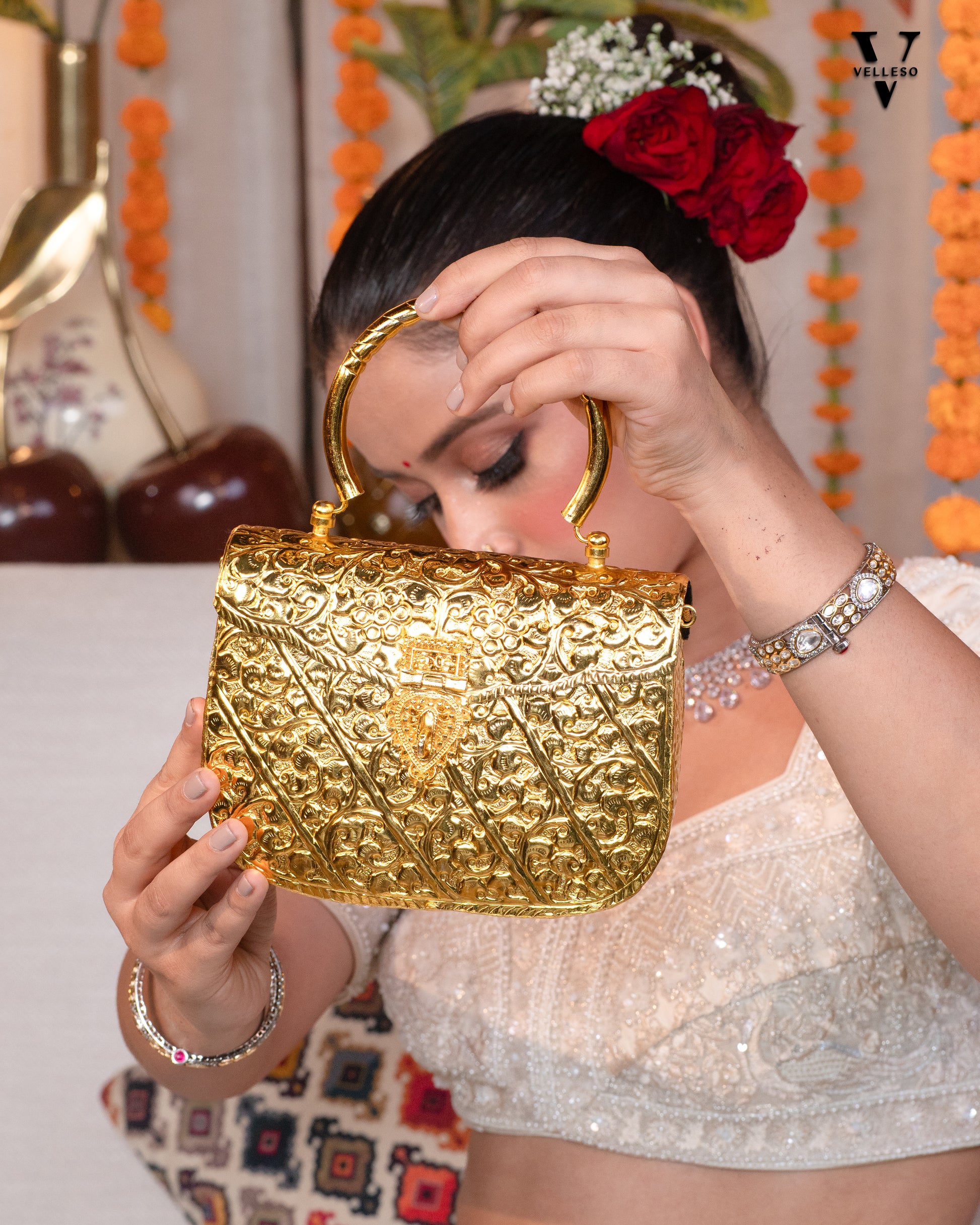 Svarna Heritage Metal Bag
