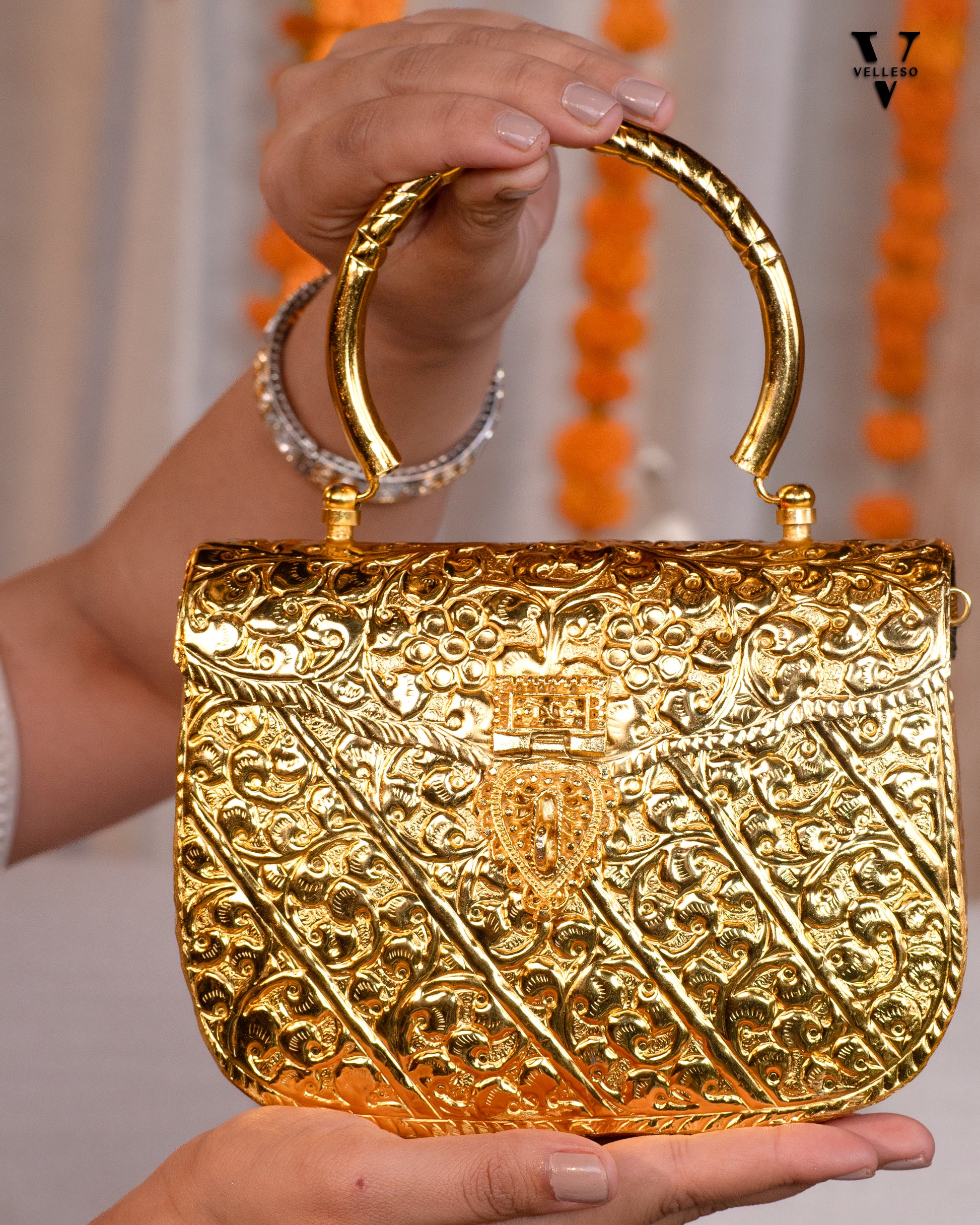 Svarna Heritage Metal Bag