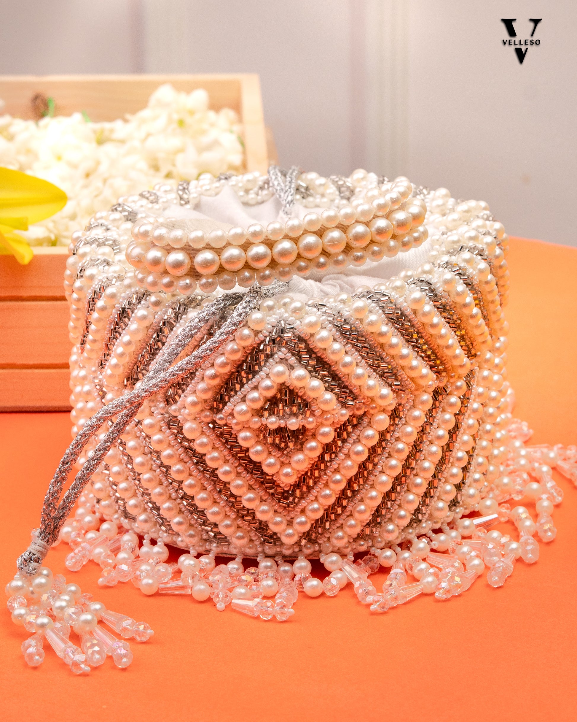 Frosted Radiance Pearl Potli