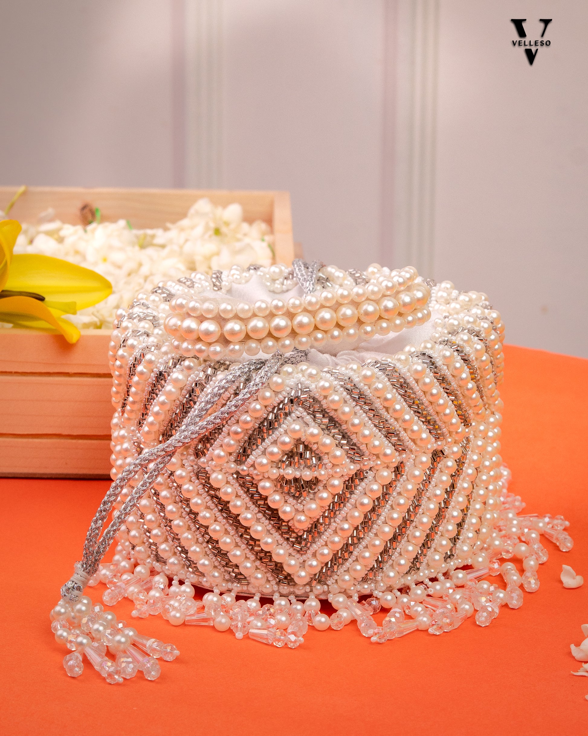 Frosted Radiance Pearl Potli