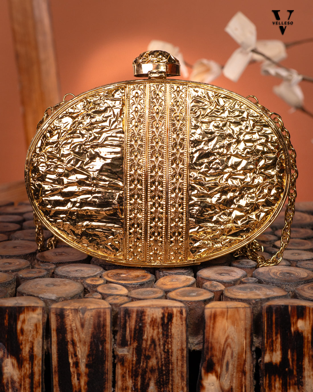 Regal Bloom Gilded MOP Clutch