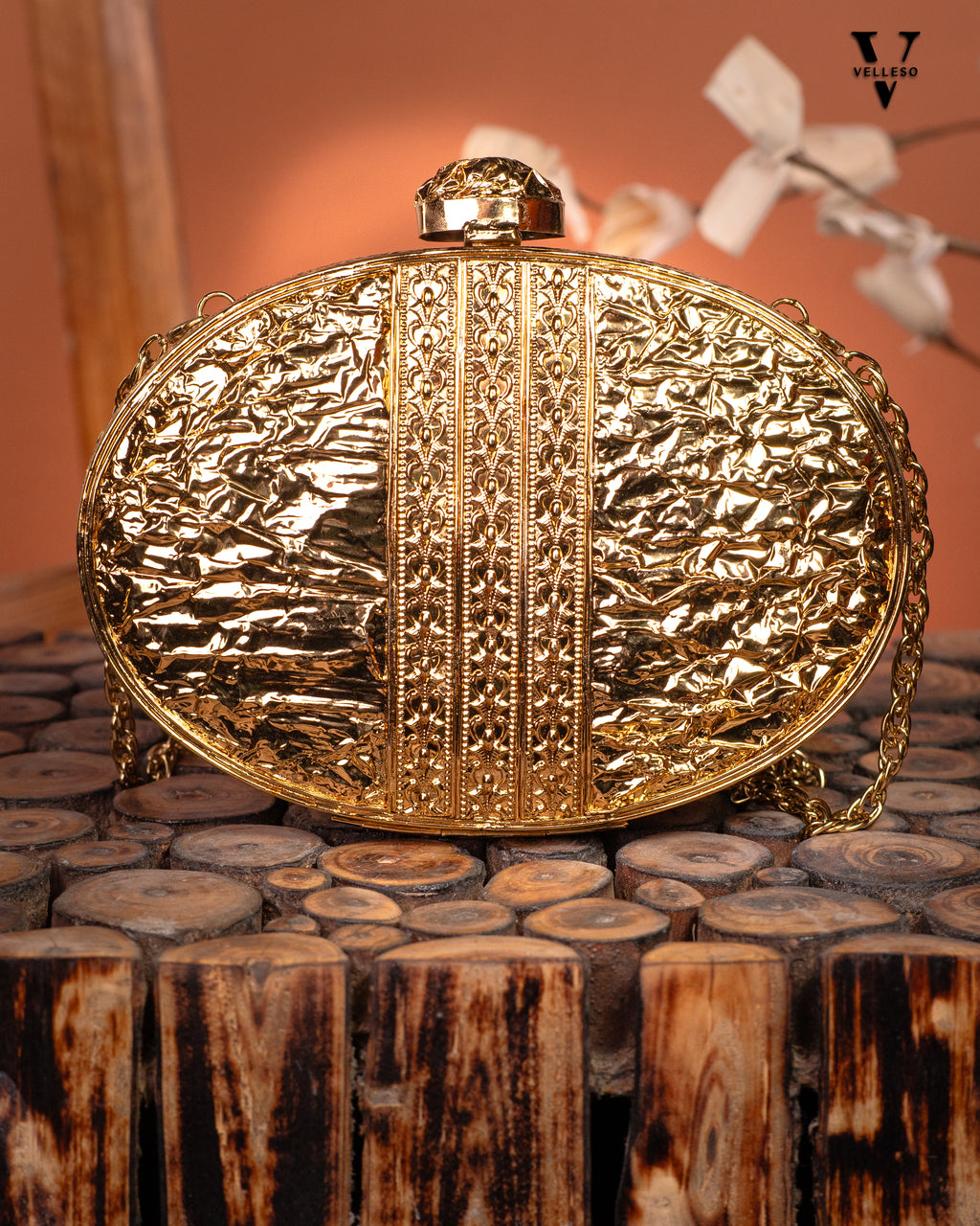 Regal Bloom Gilded MOP Clutch