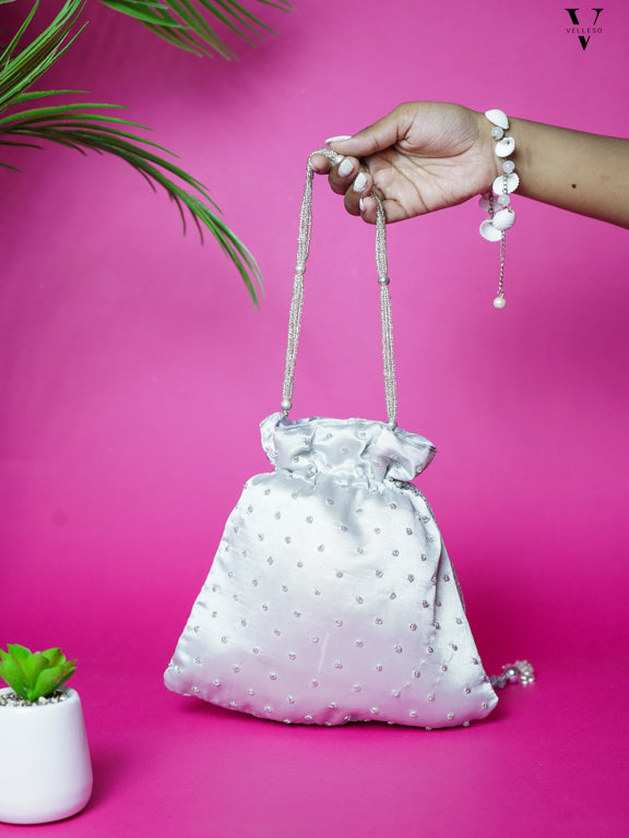 velleso silver potli bag