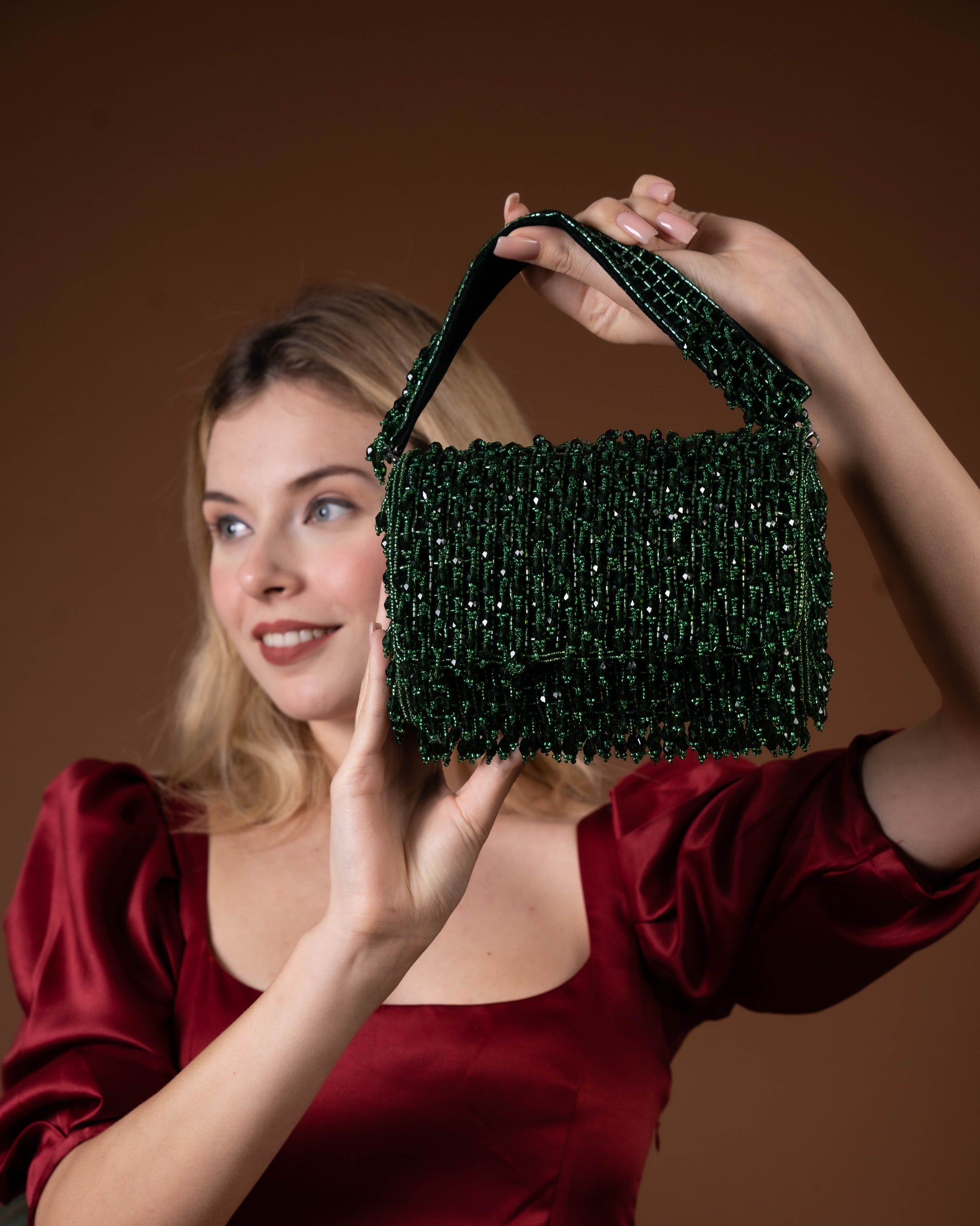 Noir Cascade Beaded Purse – Velleso Luxe Edit