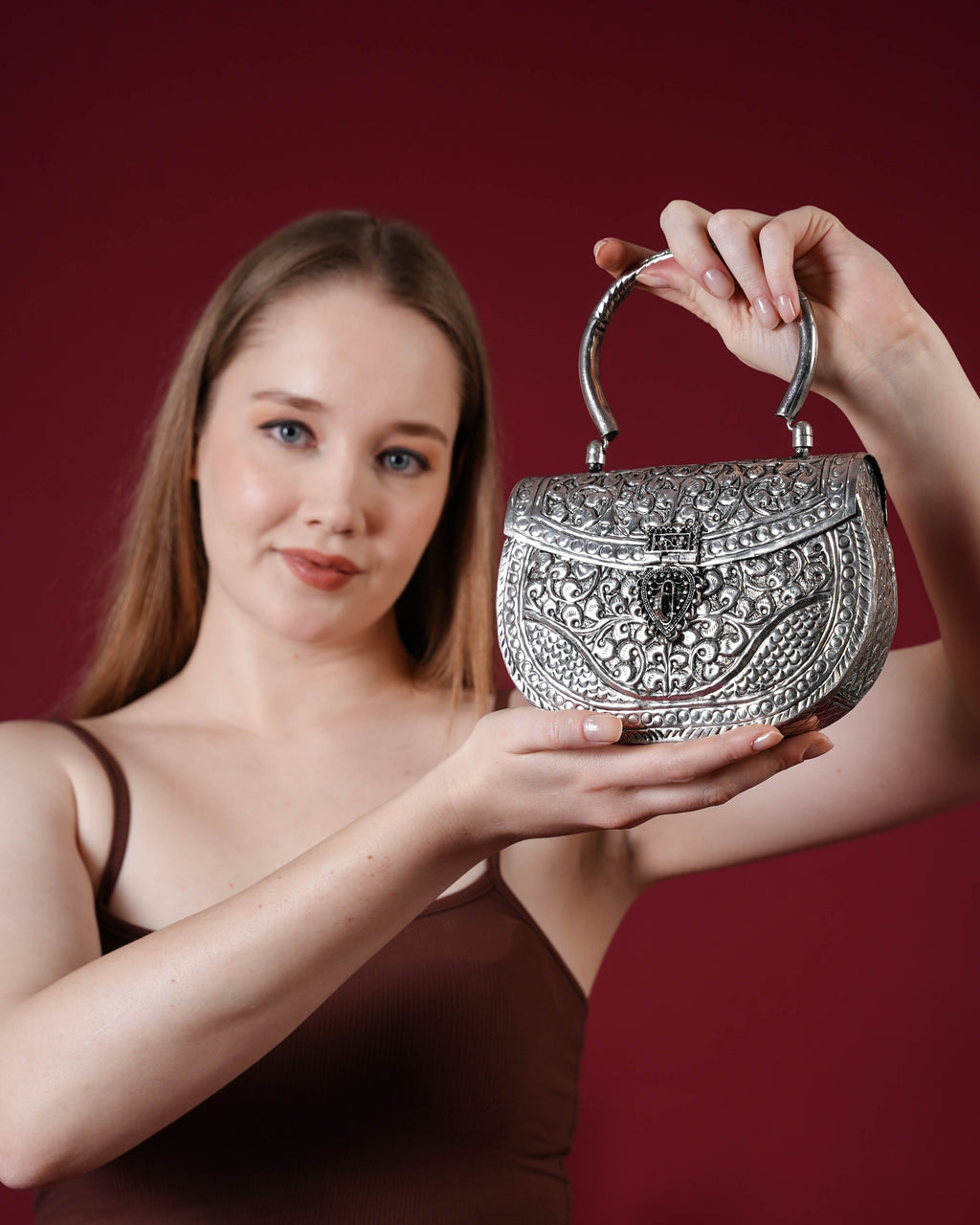 Noor Royal Silver Minaudière