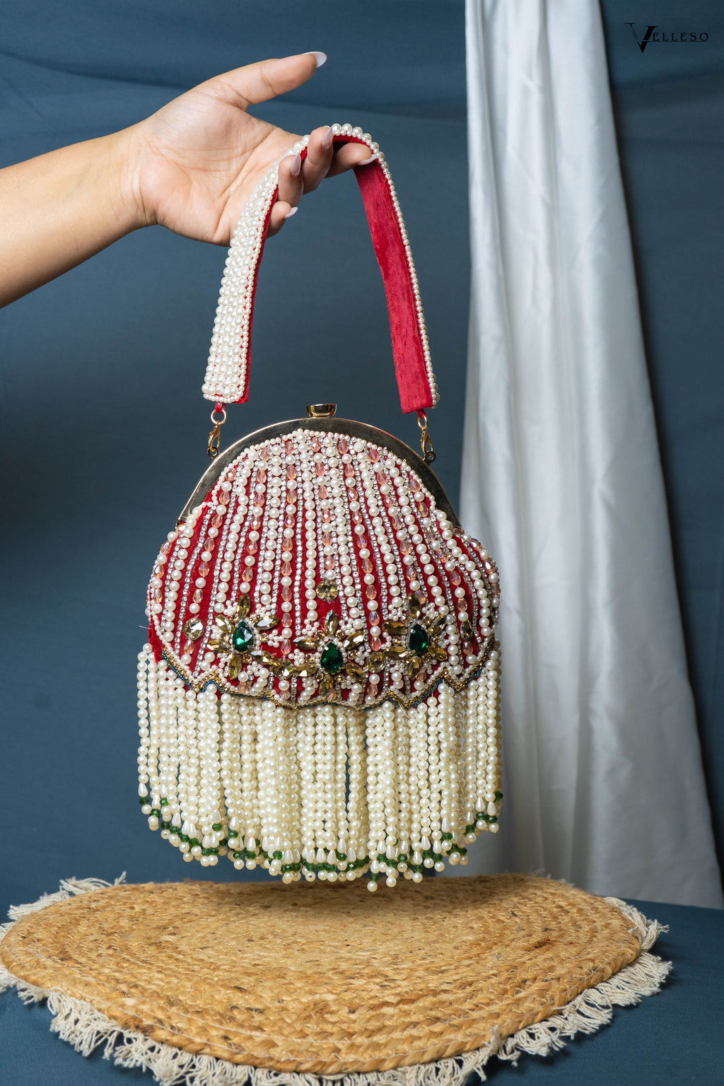 Mahira Royale Pearl Frame Bag