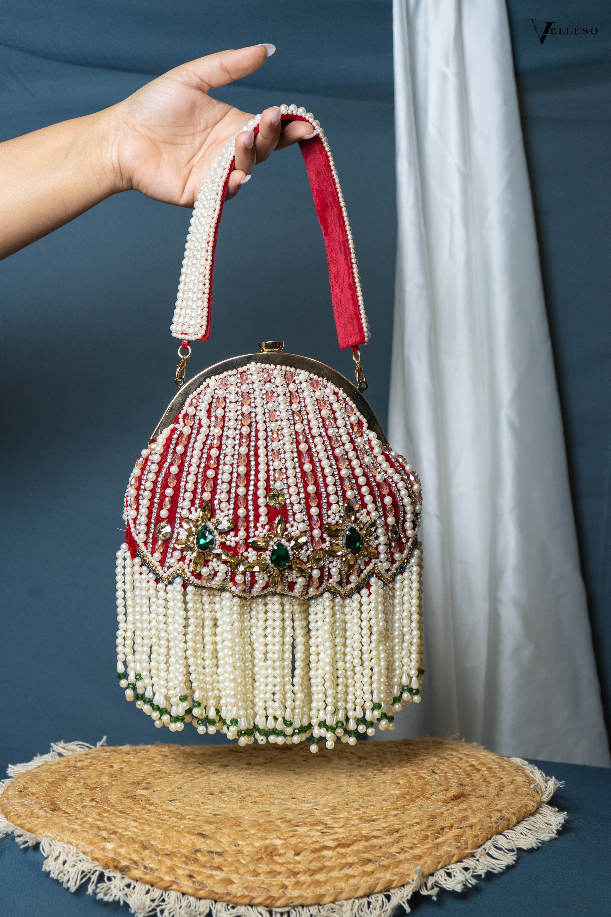 Mahira Royale Pearl Frame Bag