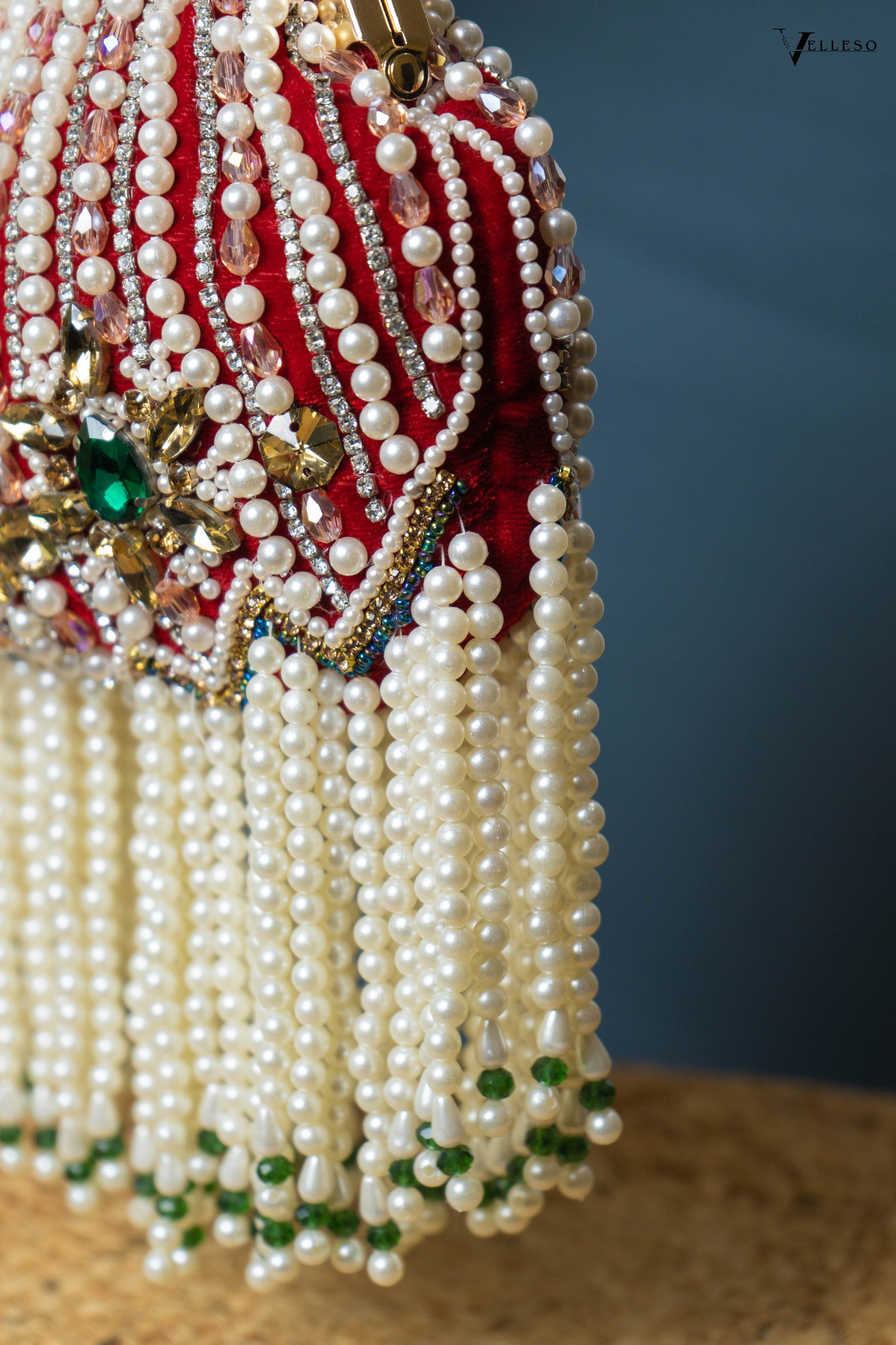 Mahira Royale Pearl Frame Bag