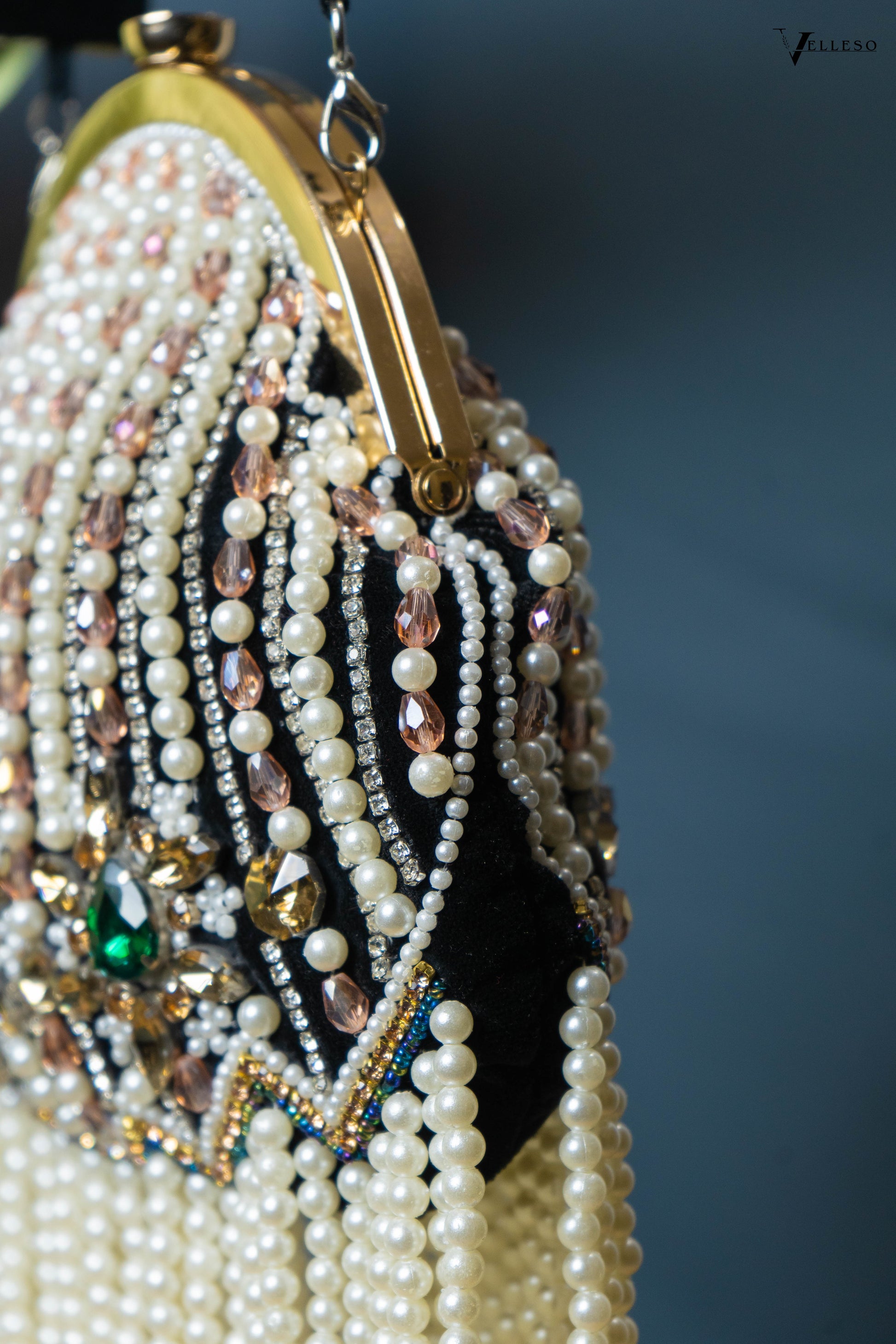 Mahira Royale Pearl Frame Bag