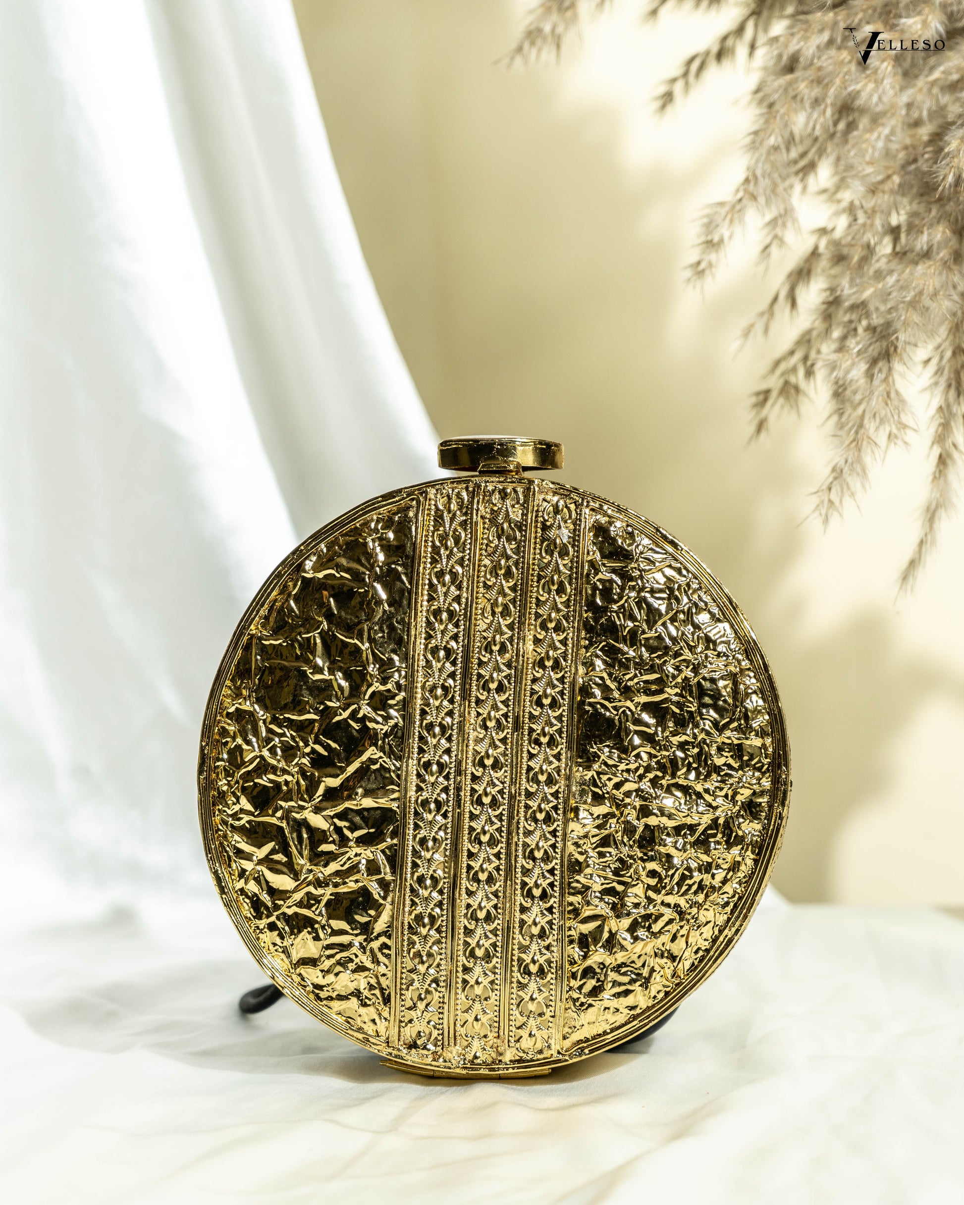 Ivory Vine Halo Clutch