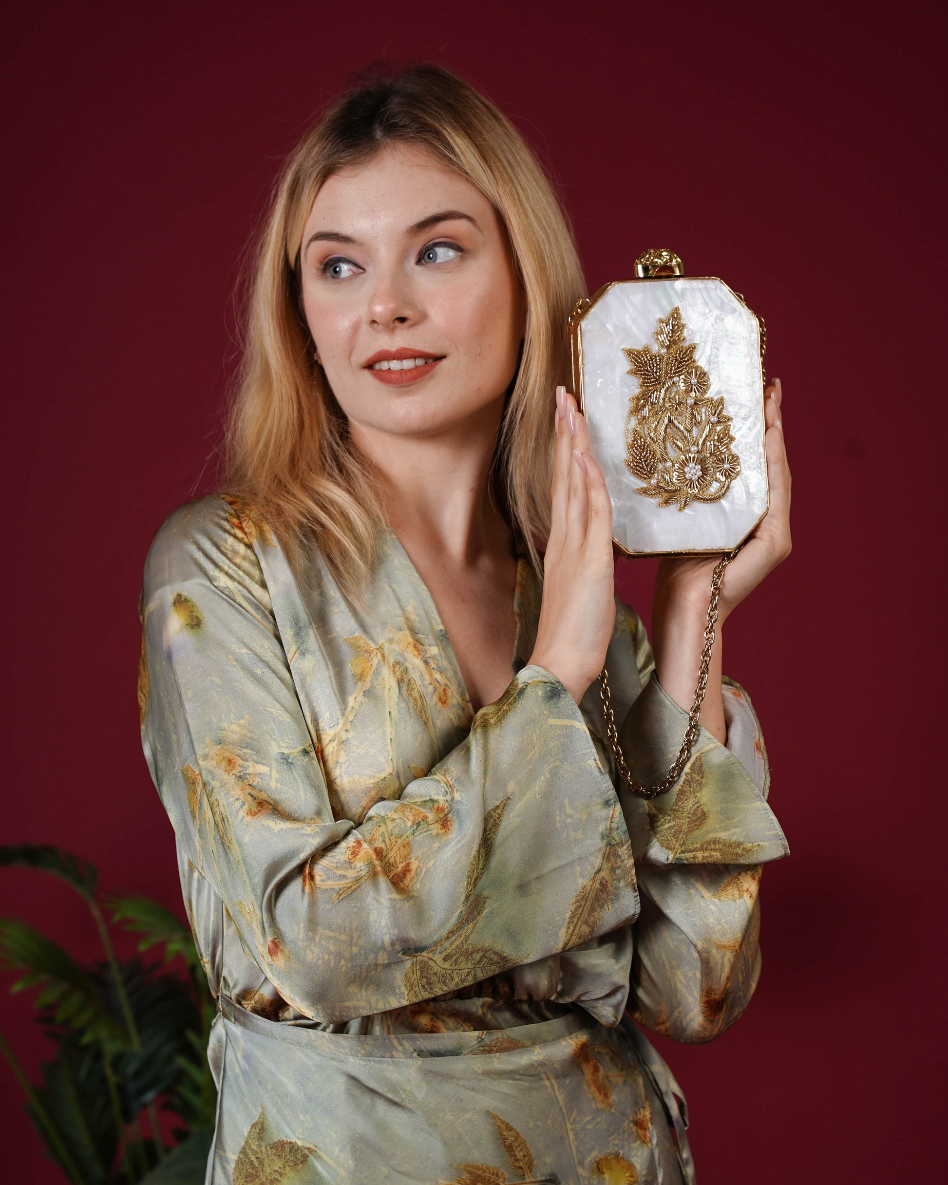 Elowen Ivory MOP Clutch