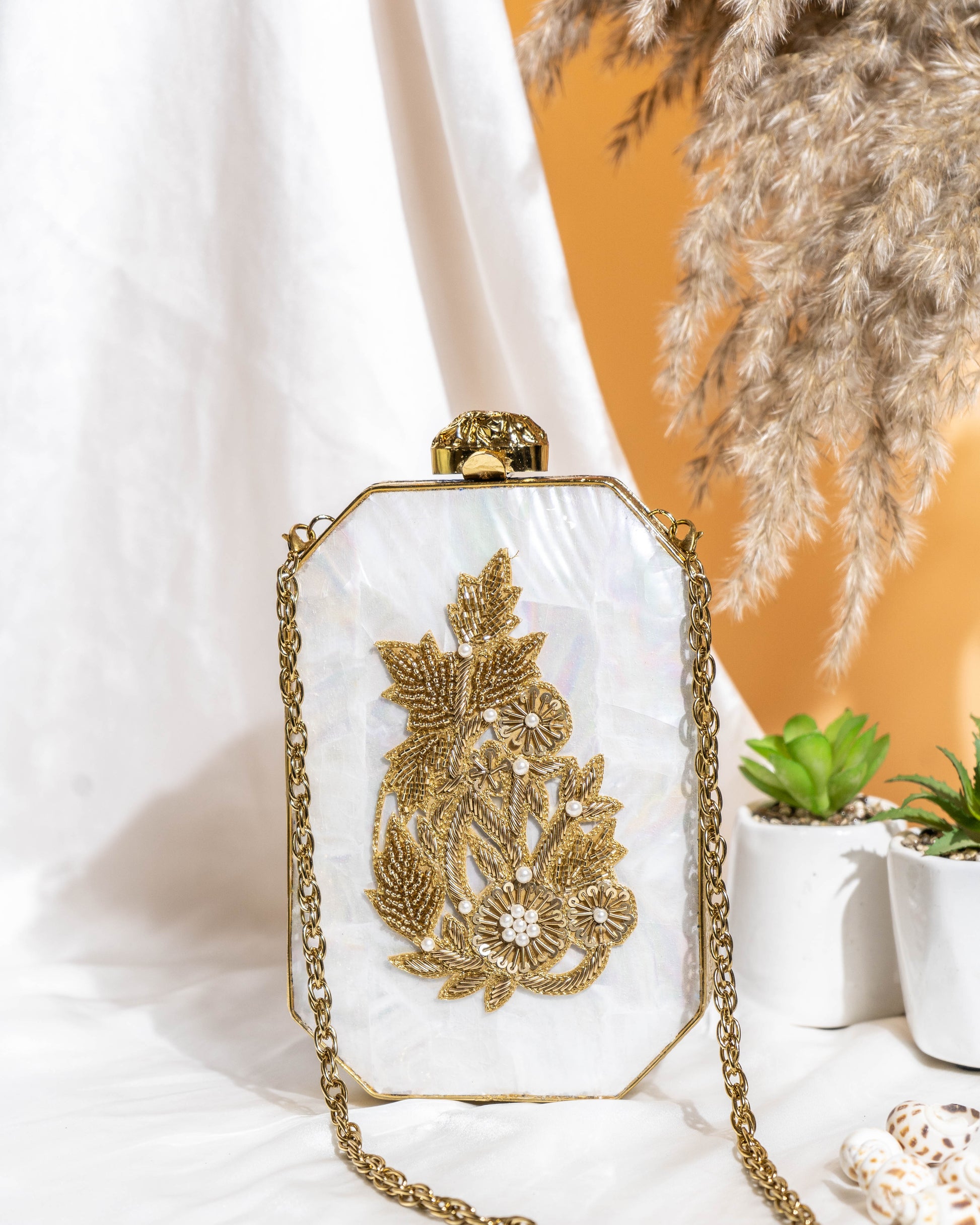 Elowen Ivory MOP Clutch