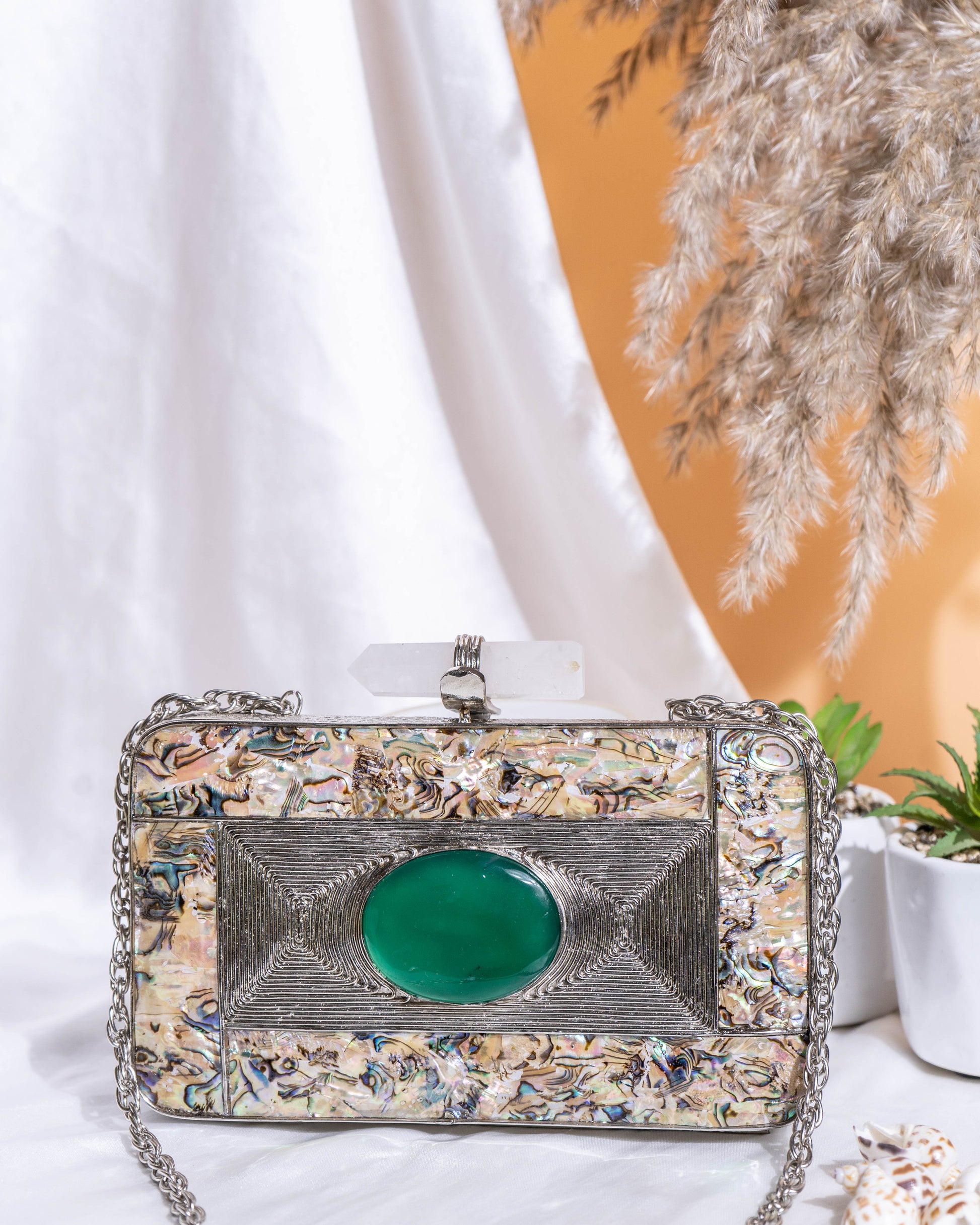 Zenya Quartz MOP Clutch