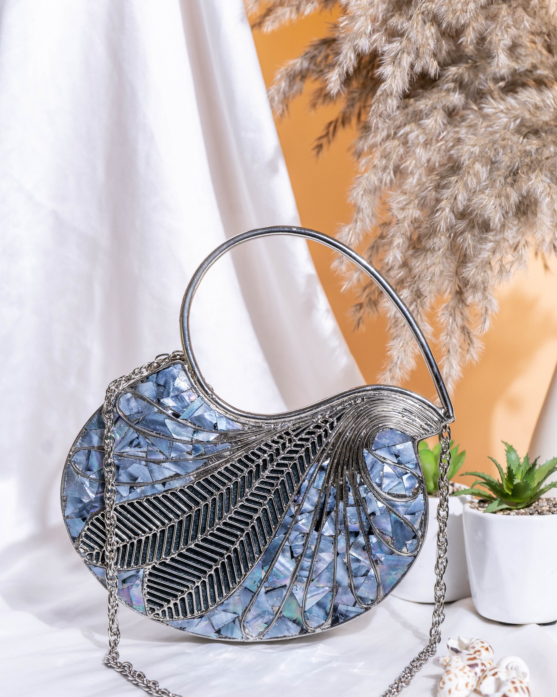 Ocean Crest MOP Clutch