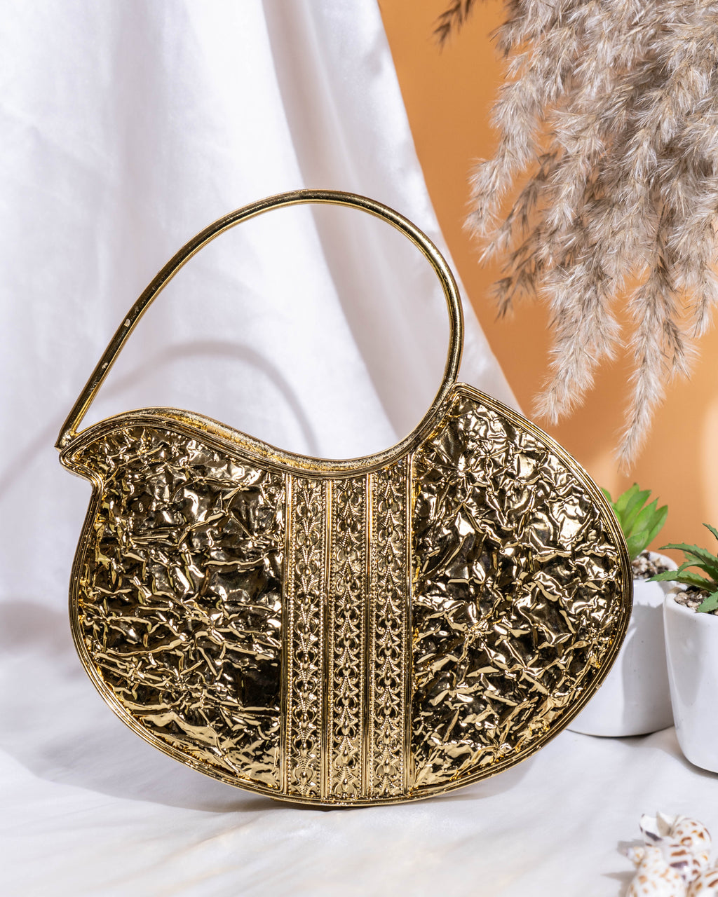 Ivory Glint MOP Clutch