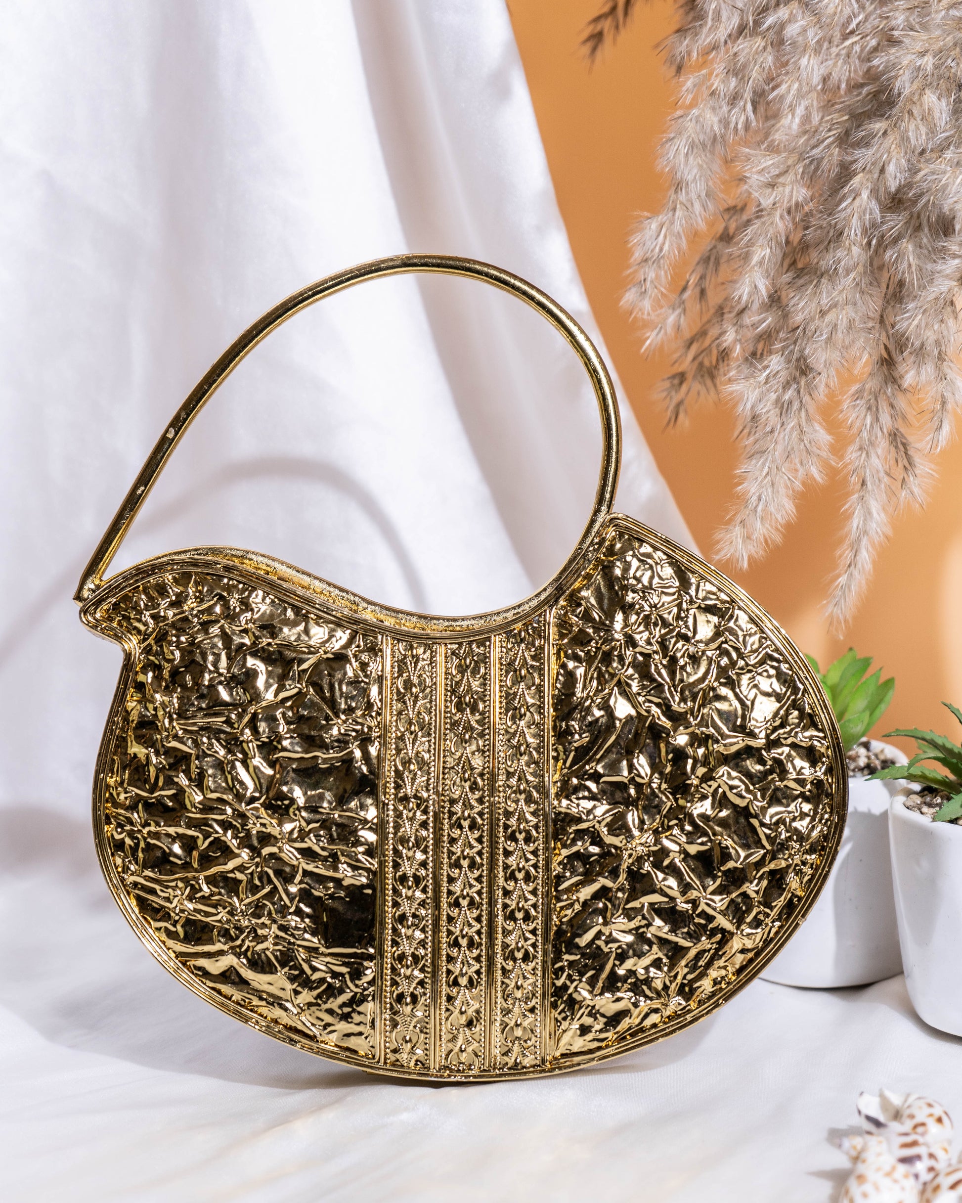 Ivory Glint MOP Clutch