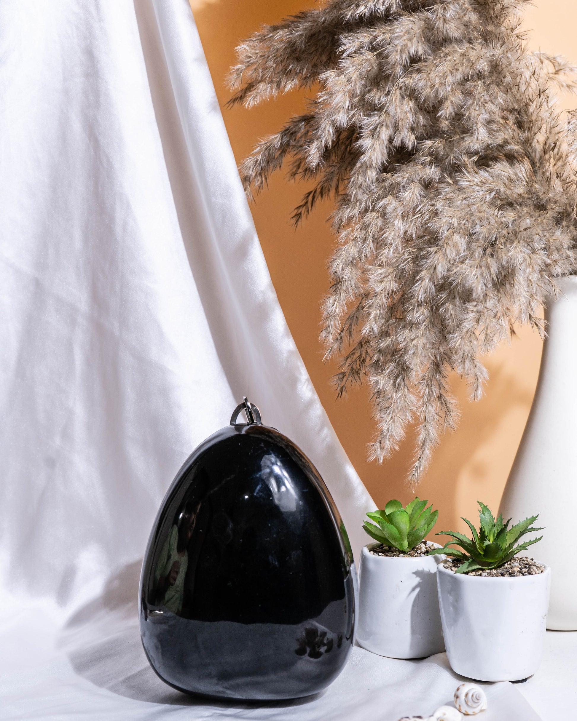 Noir Pebble Orb Clutch