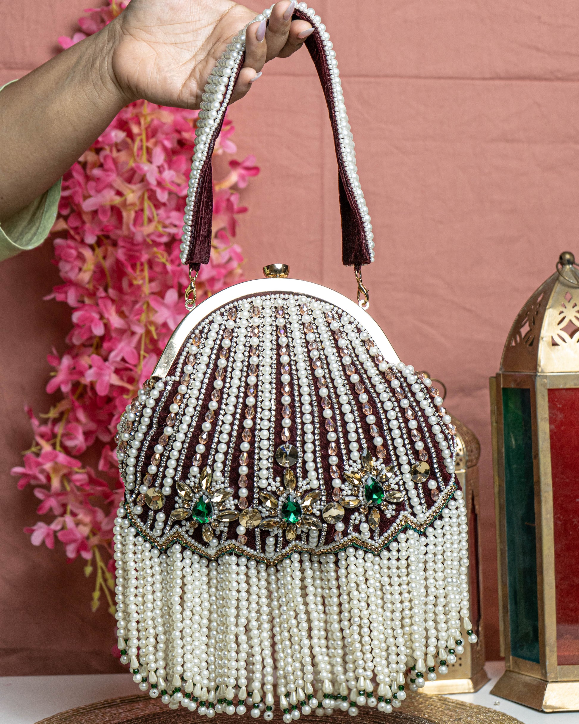 Mahira Royale Pearl Frame Bag