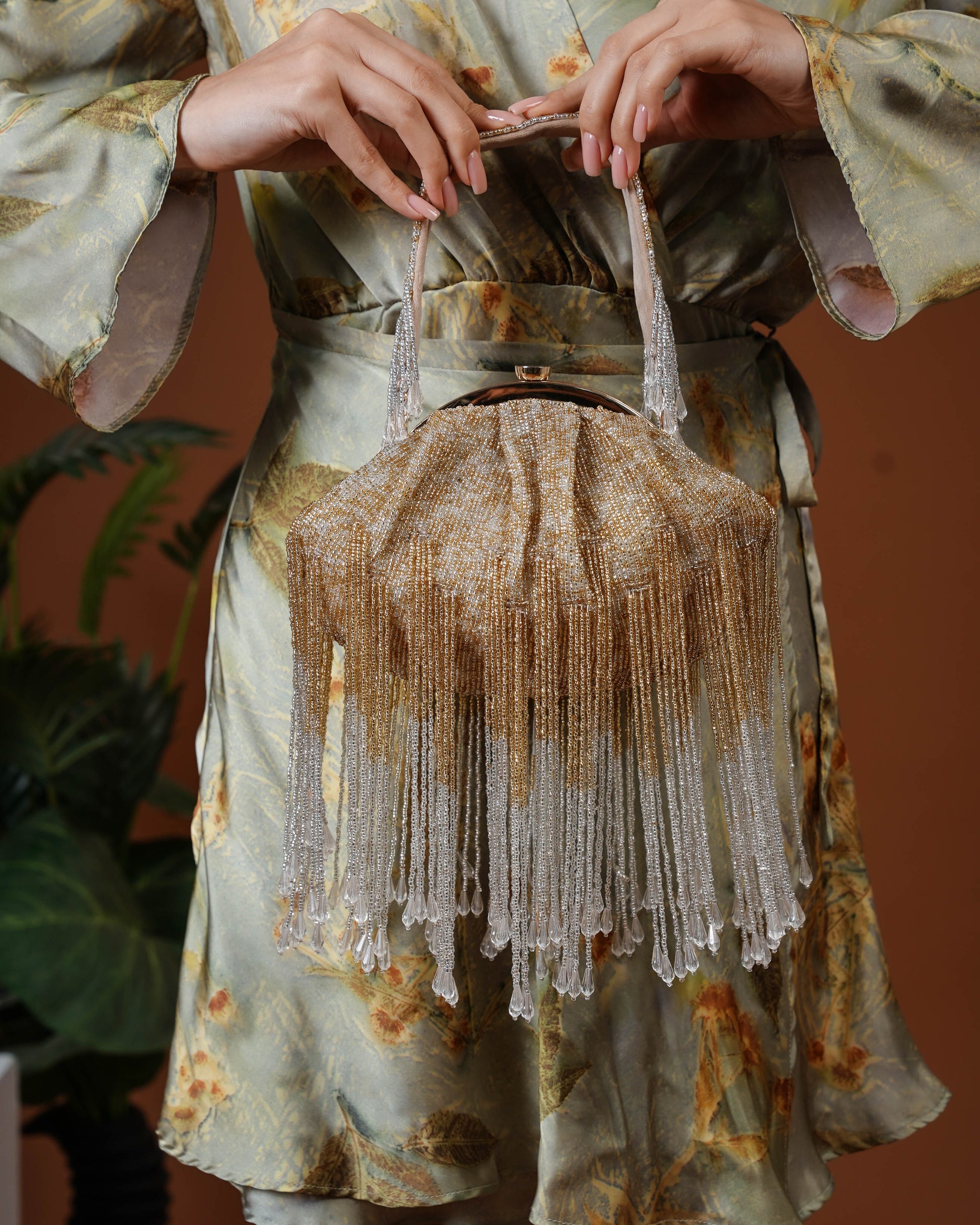 Iliara Bloom – Gold & Ivory Fringe Beaded Purse