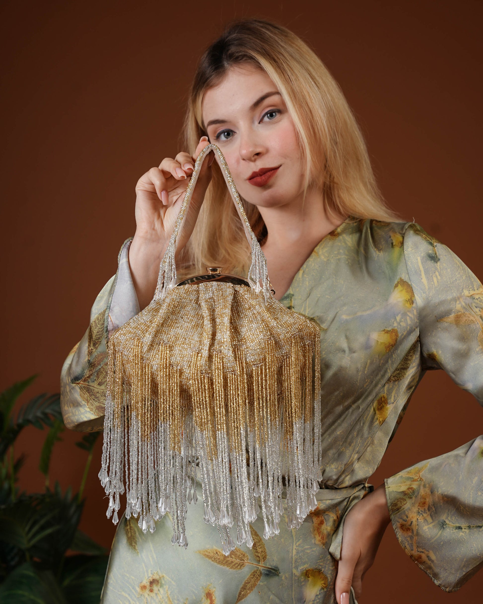Iliara Bloom – Gold & Ivory Fringe Beaded Purse
