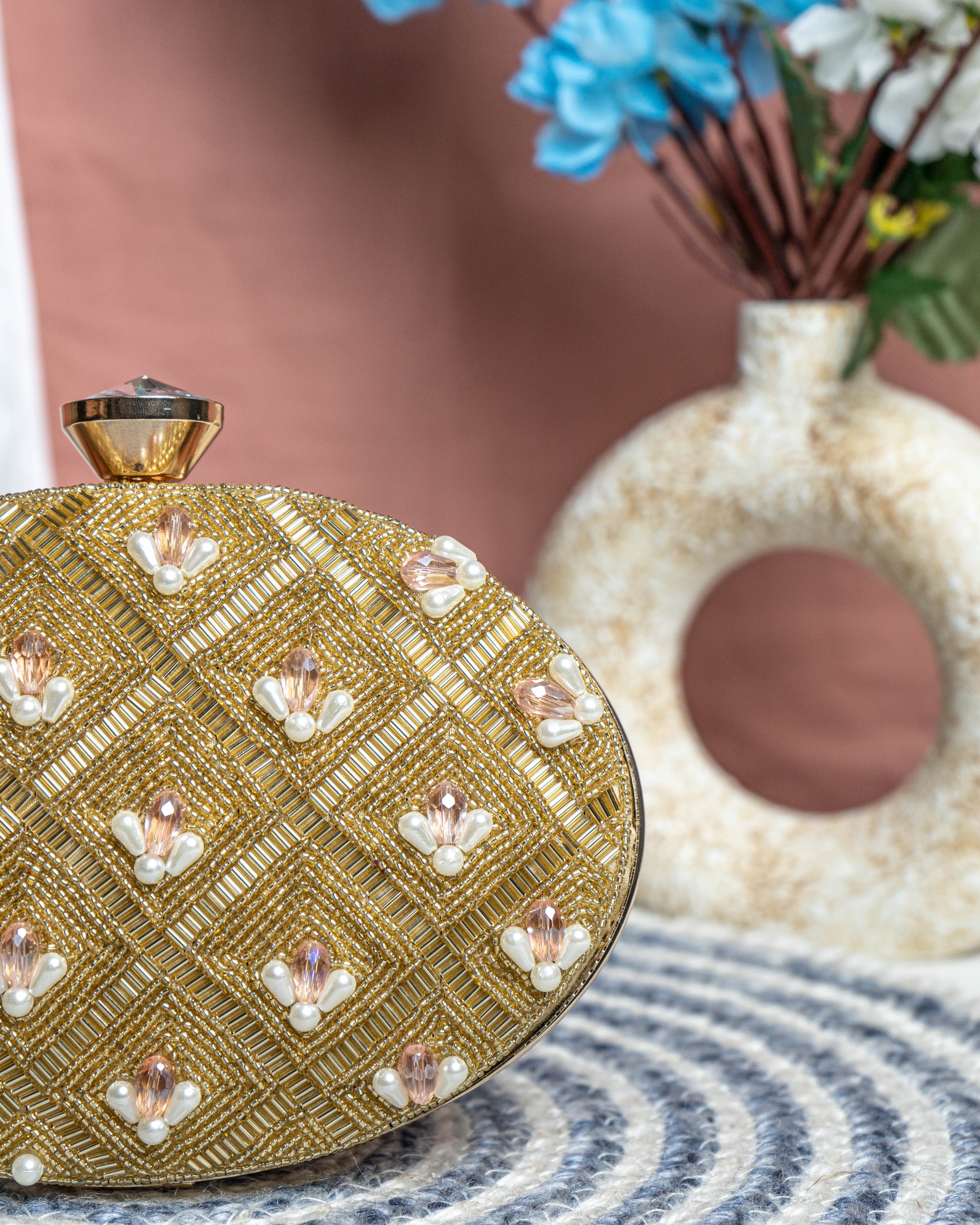 Lunara Gold Bloom Clutch
