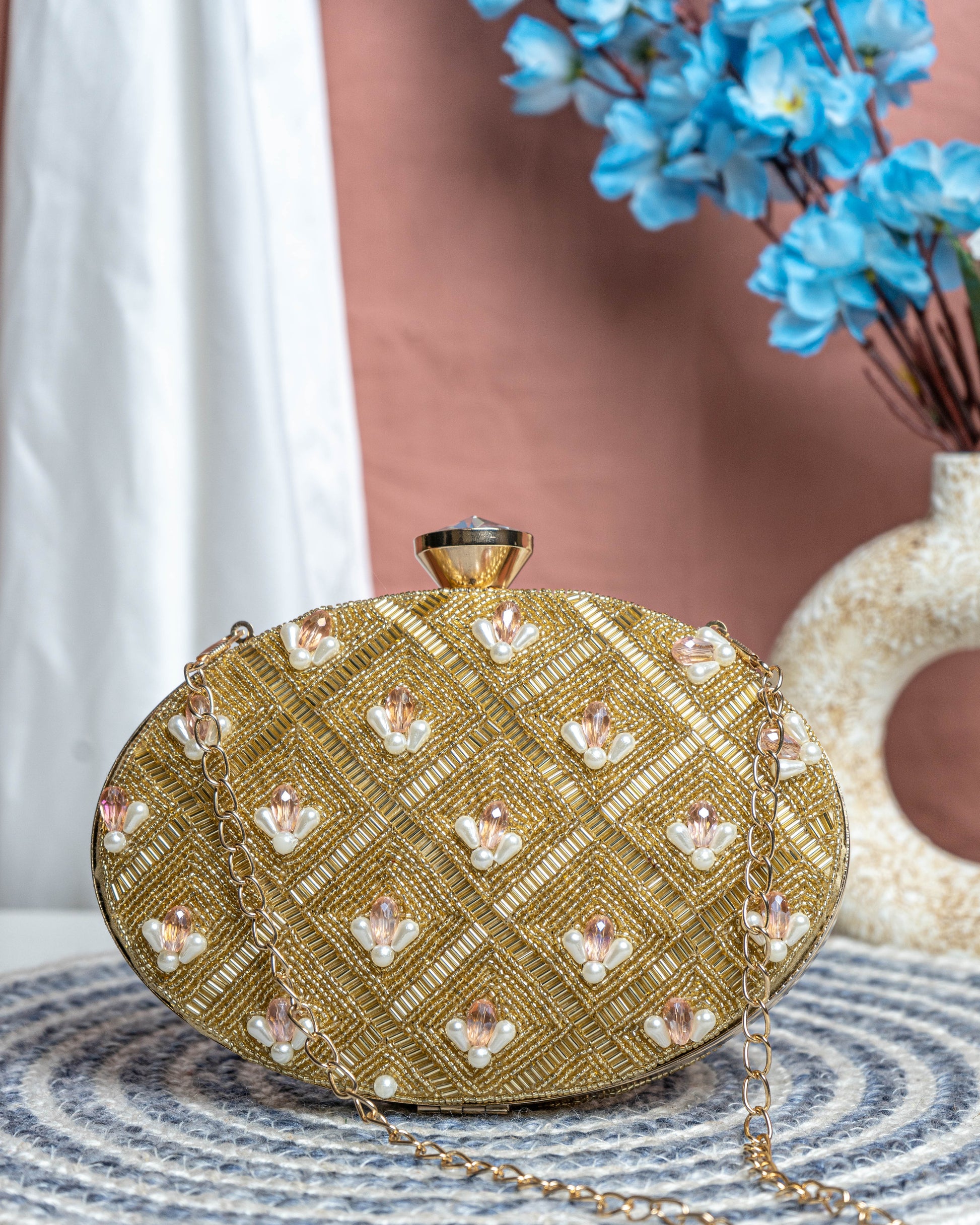 Lunara Gold Bloom Clutch