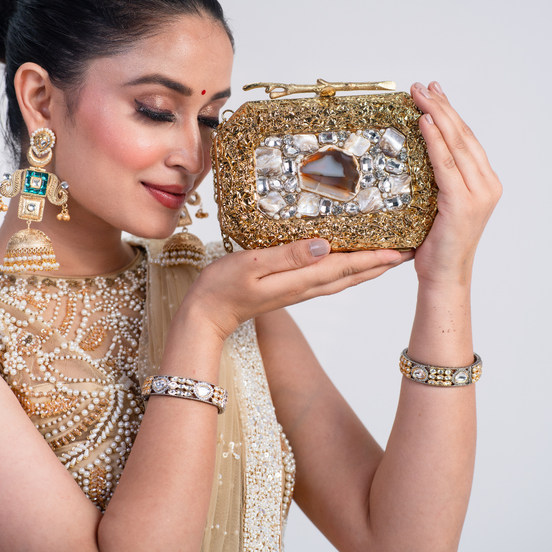 Aurelia MOP Gem Clutch