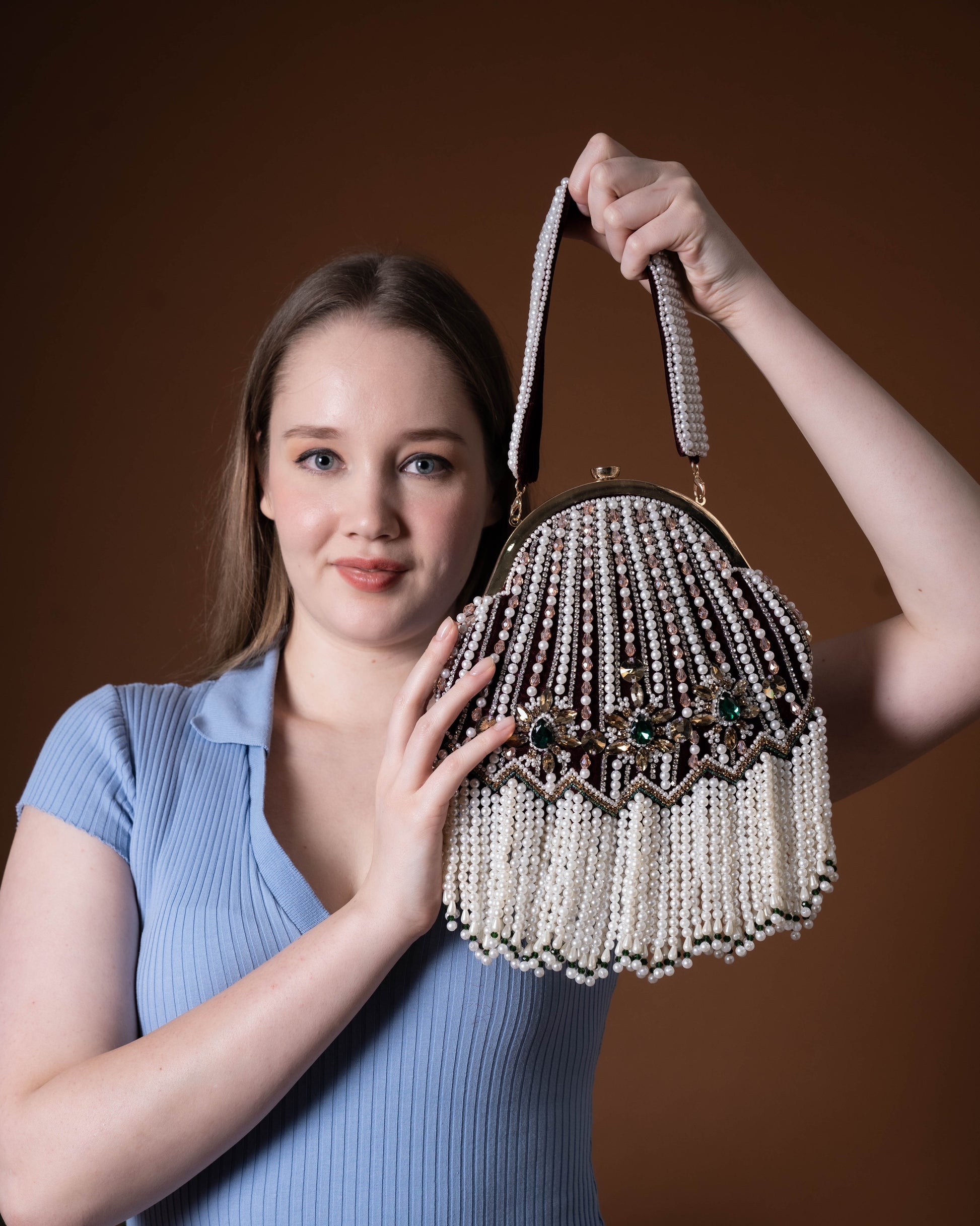 Mahira Royale Pearl Frame Bag